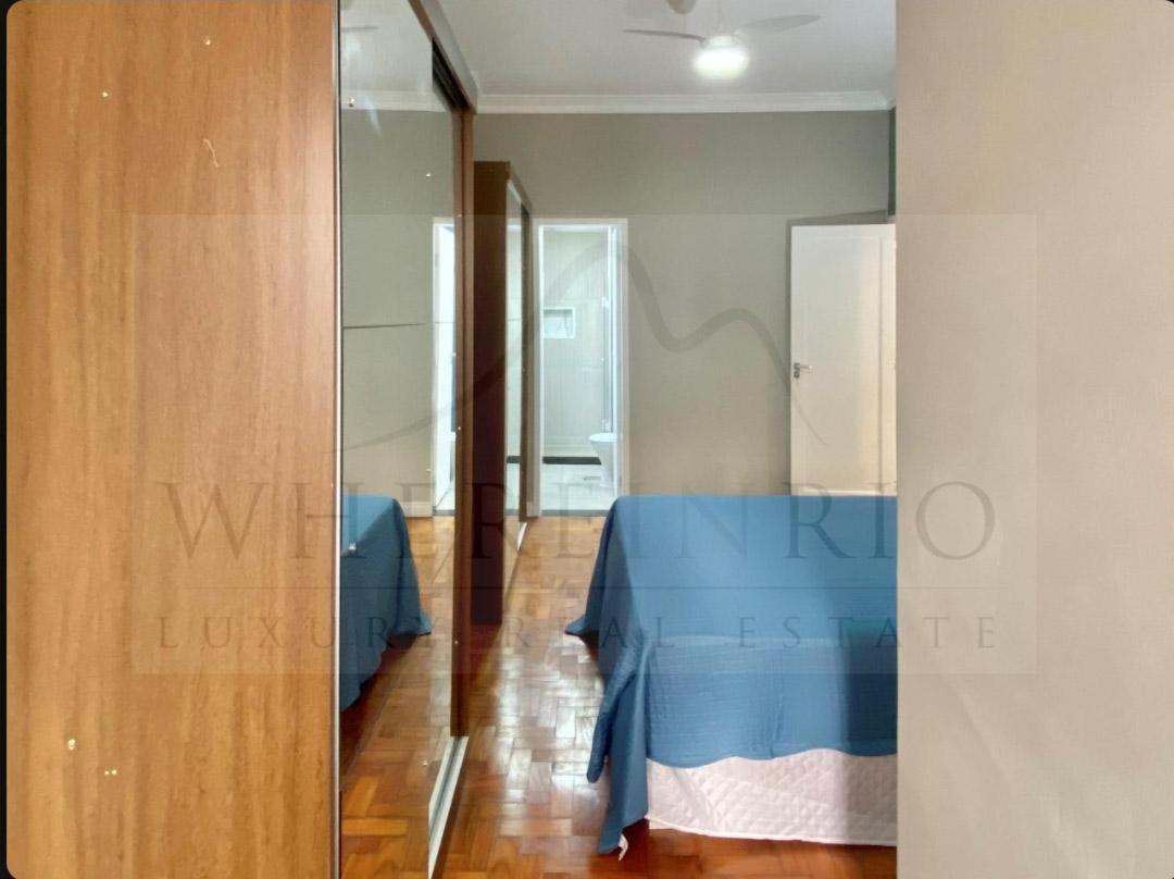 Nossa Senhora 1089 *